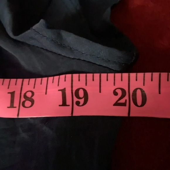 H&M Navy blue VNeck high low cuffed sleeve blouse - Picture 5 of 11